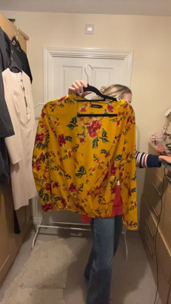 Boohoo boohoo size 8 top product image