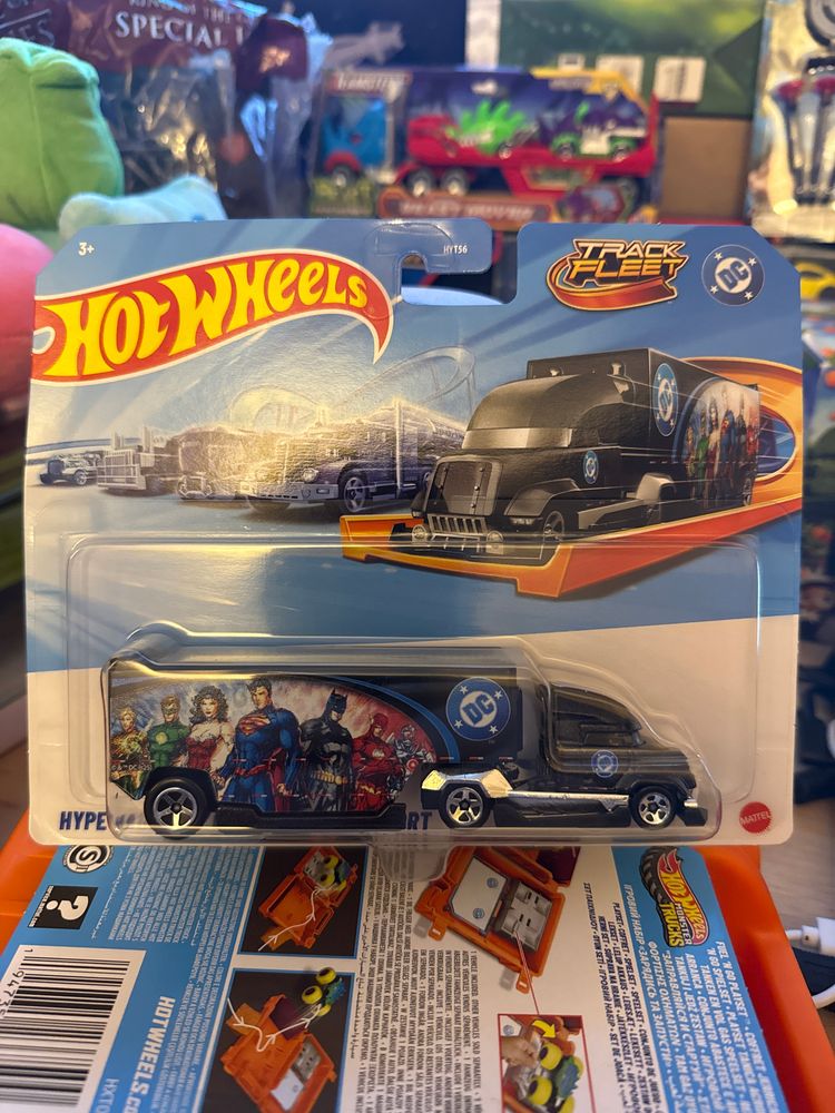 Hot Wheels Hot Wheels Track Fleet Dc Comics Truck Toy product image