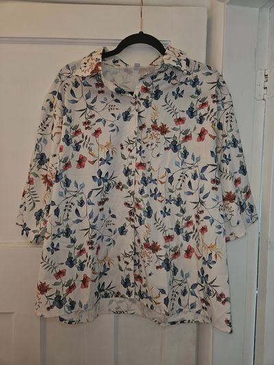 floral print blouse