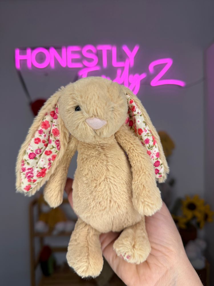 Small blossom Honey bunny jellycat 