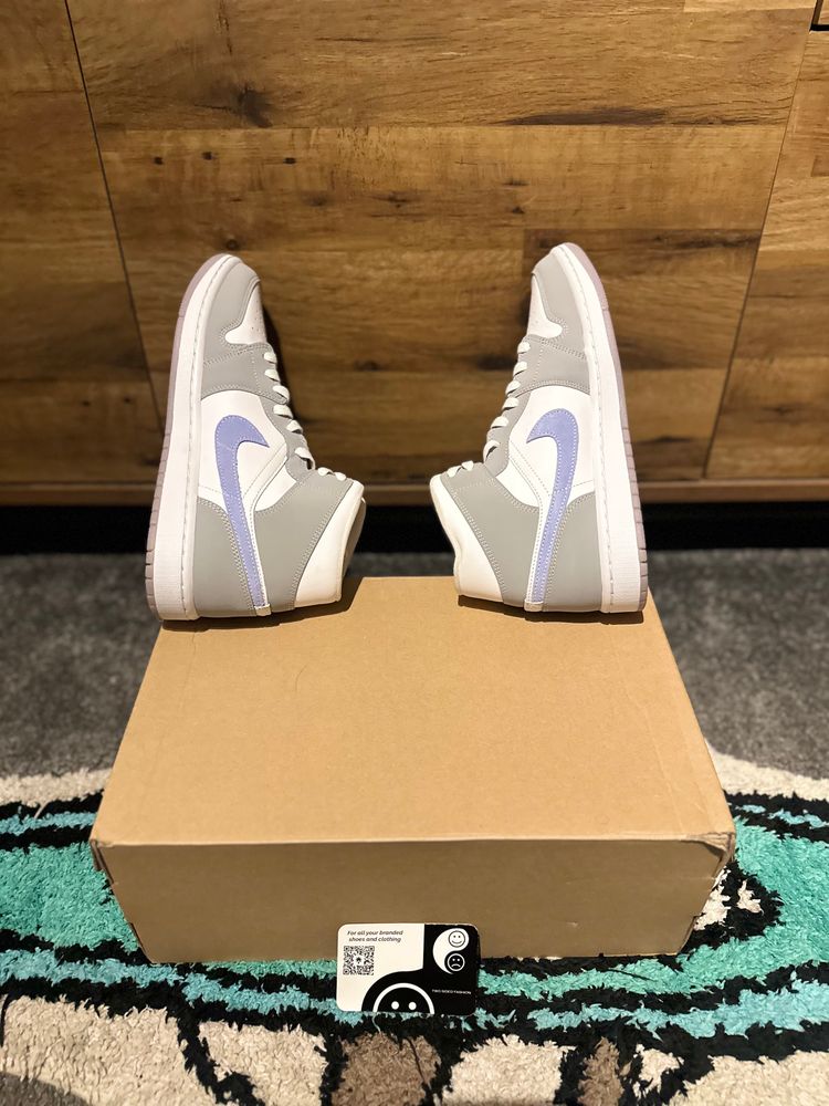 Jordan 1 Retro High “Wolf Grey Aluminium” U.K. 7.5 image 4