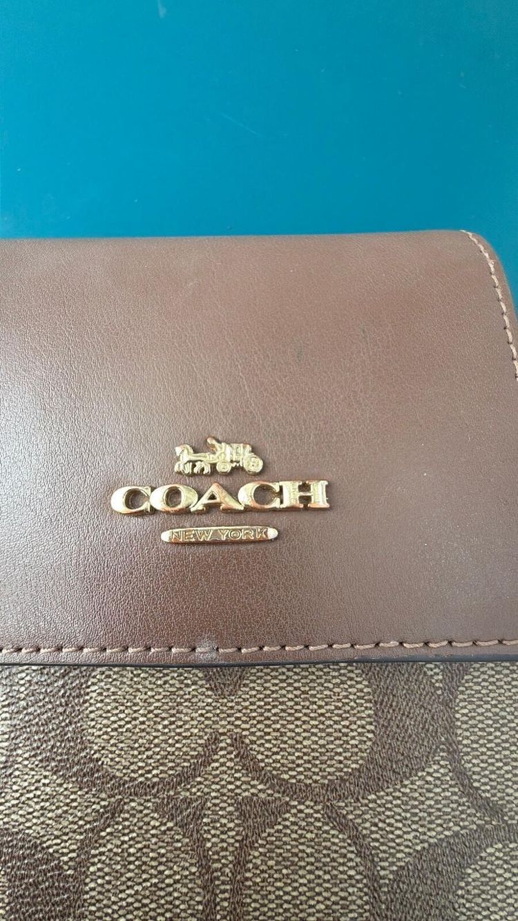 Coach Phone Crossbody In Signature Canvas damaged image 4