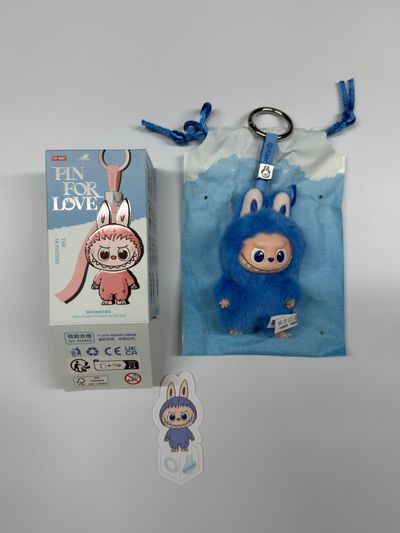 Labubu Pin For Love (O)