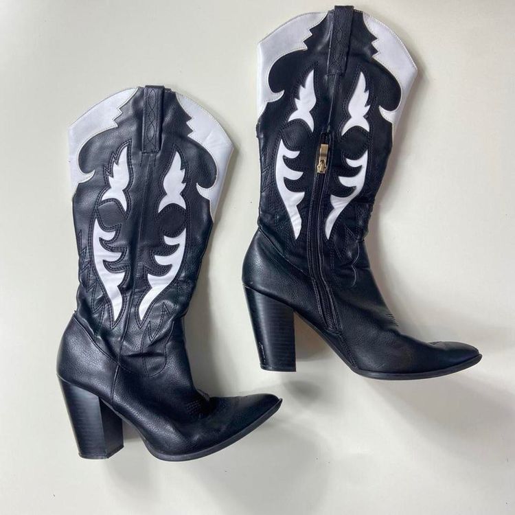 Black And White Leather Cowboy Boots 2