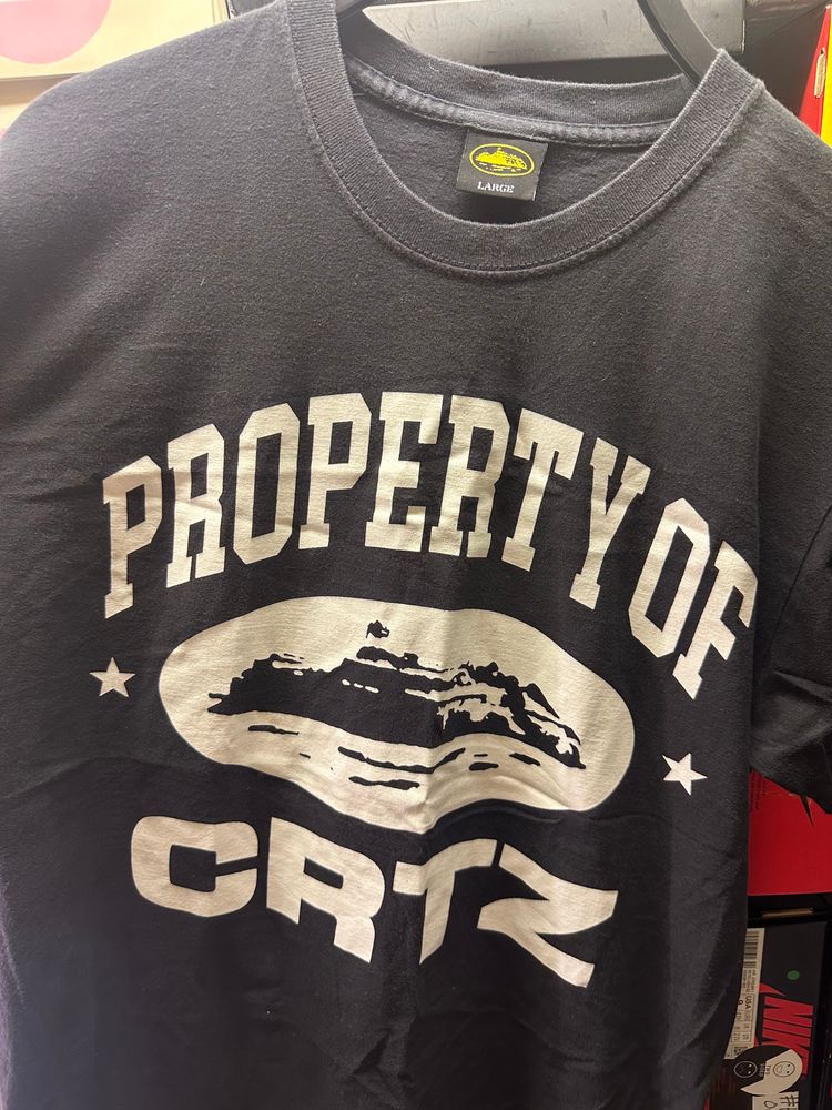 Corteiz "Property Of CRTZ" Graphic Tee – Black – Size Large imagen 2