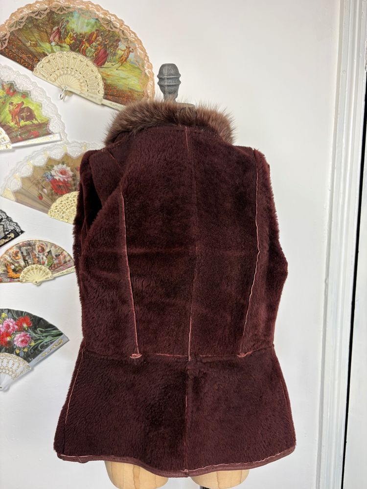 Vintage 70s Sheepskin jacket with fox fur collar image 9