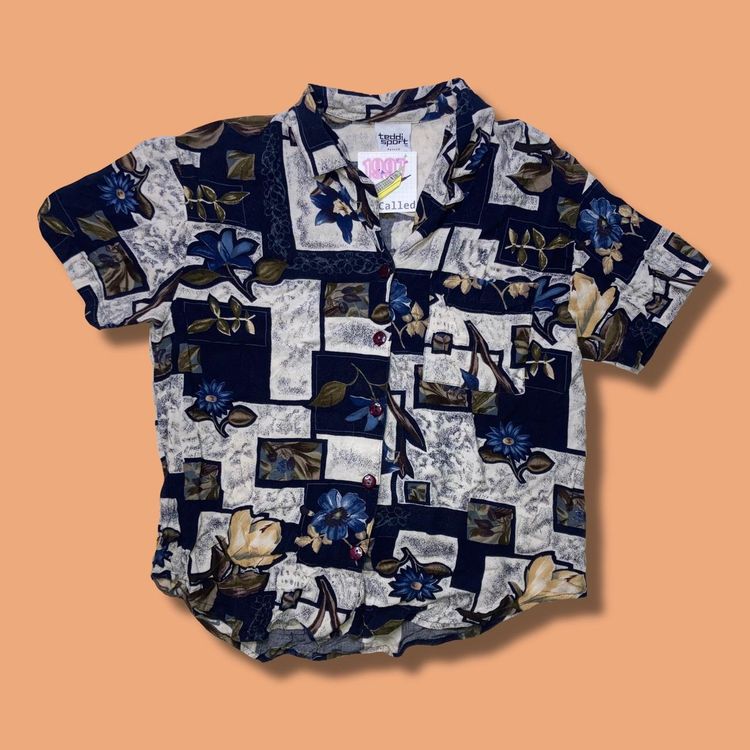Other Vintage Hawaiian  90s print shirt▫️colour cream black ▫️by teddi sport petite ▫️size small product image