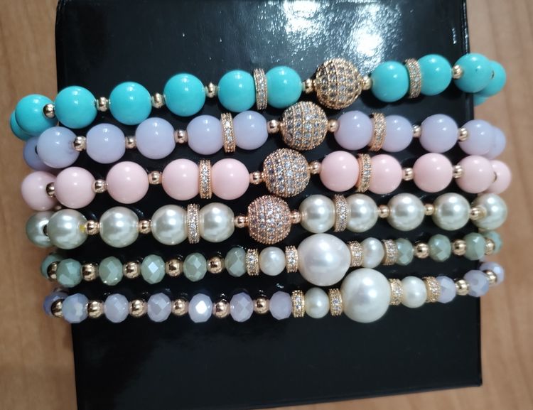 Set Bracciali in ottone, con pietre, perle e zirconi, colori asdirtiti product image