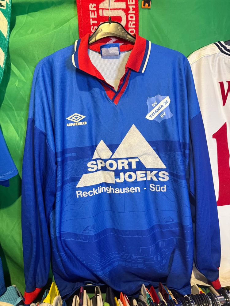 Umbro Sv Titania 90s shirt