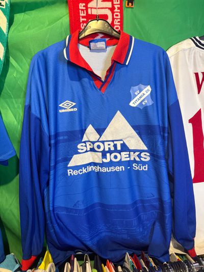 Umbro Sv Titania 90s shirt