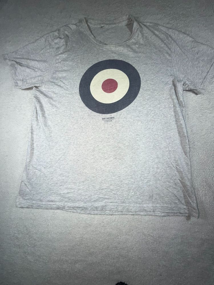 85 - Ben Sherman Grey T-Shirt With Target Logo