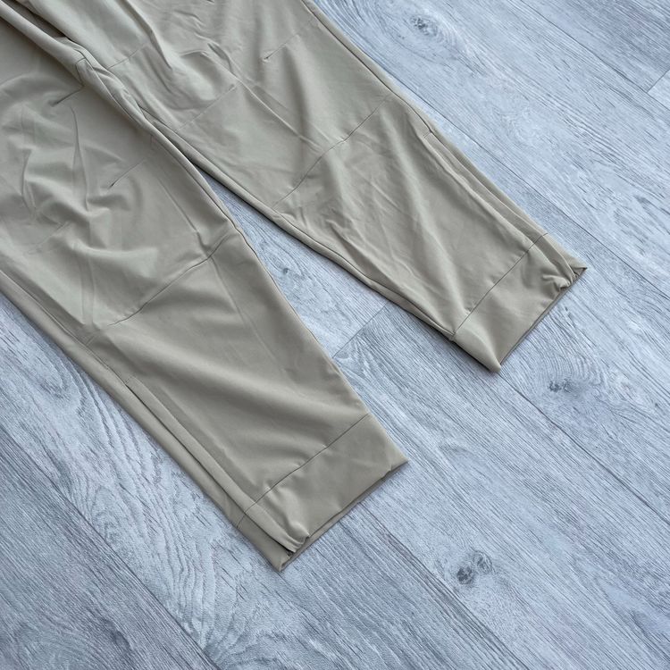 Immagine di Nike Dri Fit Unlimited Versatile Cargo Track Pants Bottoms - Beige [FB7548-251] 2