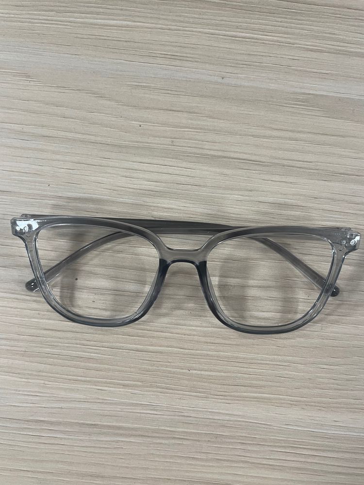 Clear Frame Eyeglasses image 1