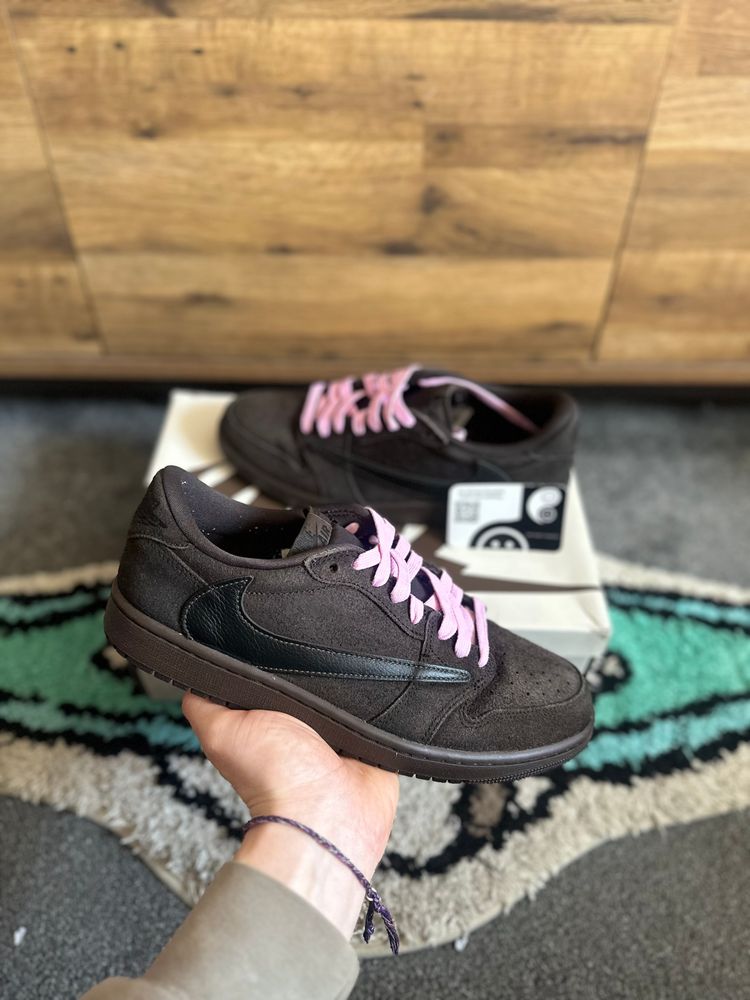 Nike Air Jordan 1 Travis Scott “Velvet Brow ” U.K. 8.5