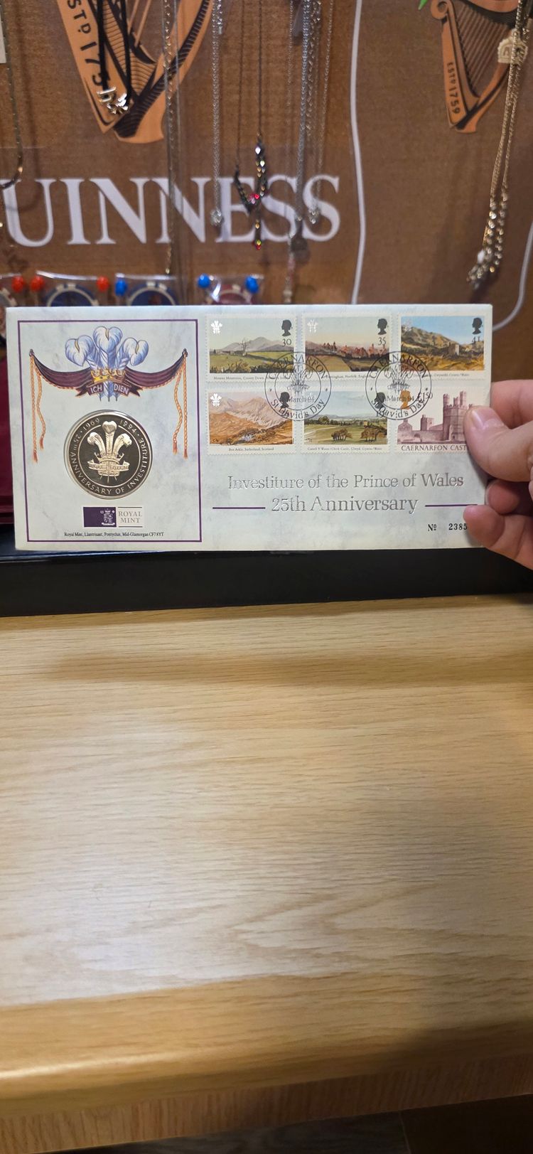 Commemorative Coin And Stamp Set imagen 2