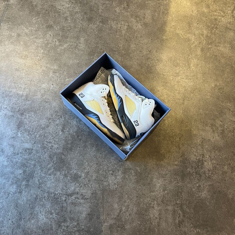 Jordan 5 Retro A Ma Maniére Dawn Taglia 44 (Usato)
