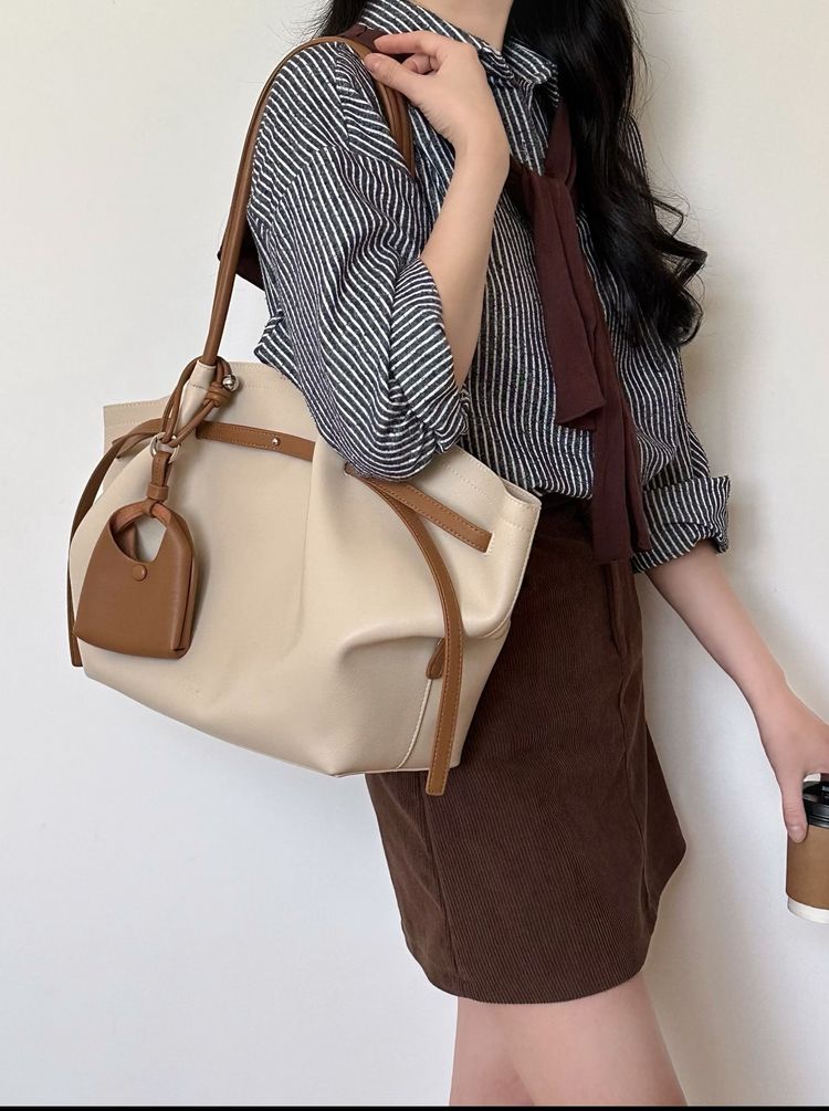 Cream Cream And Brown Tote Bag With Small Pouch product image