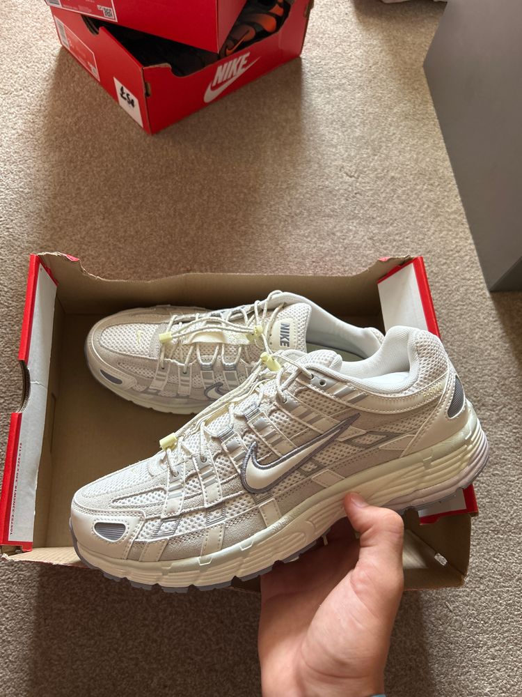 Nike Sneakers