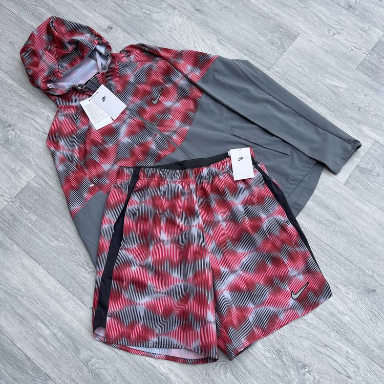 Immagine di Nike Festival Miler Zip Windbreaker Jacket and 7" Challenger Shorts Set - Red/Grey 1