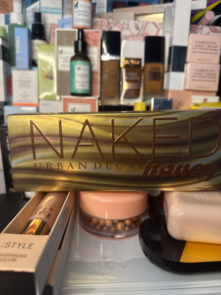 Urban Decay Urban Decay Naked Honey Eyeshadow Palette product image