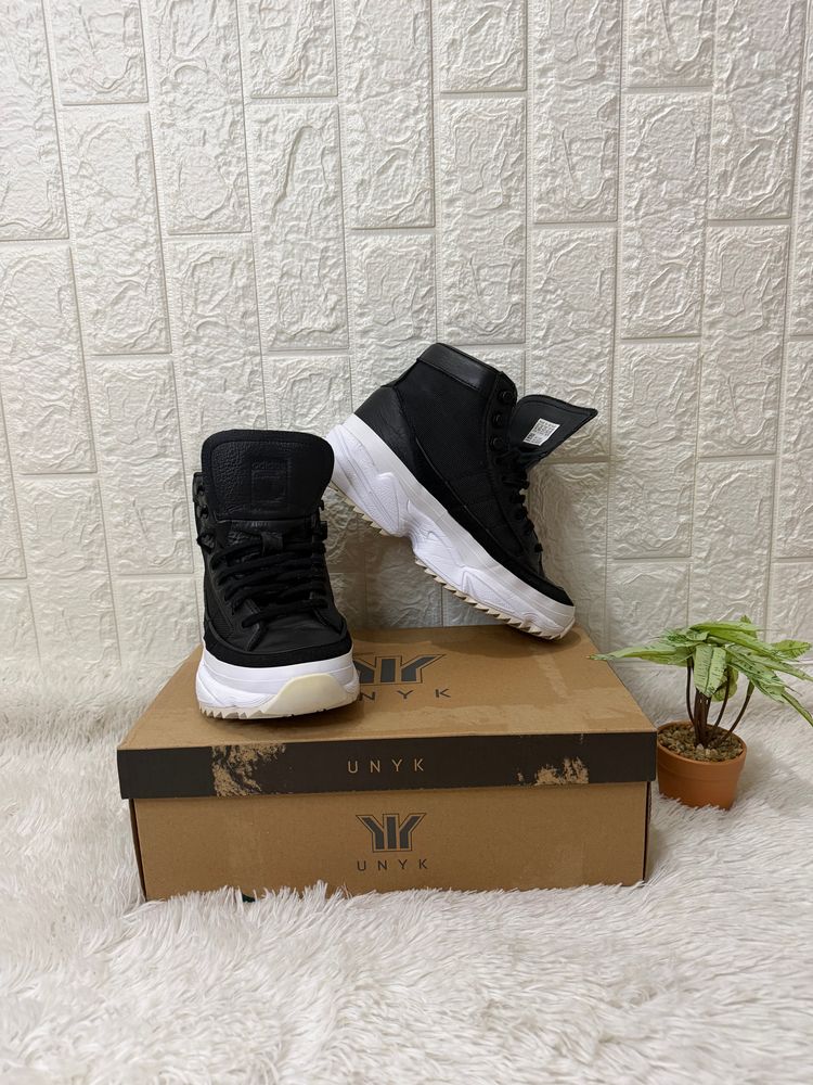 Adidas /kieellor Xtra [ size 36 ] 