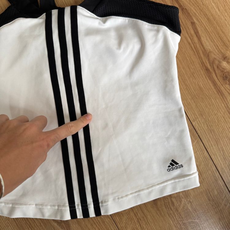 Immagine di White Adidas 3 stripe top - Size S-M 4