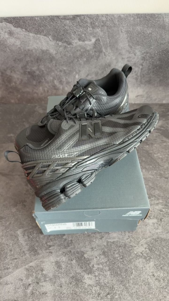 New Balance 1906 - UK7.5 - Black imagen 1