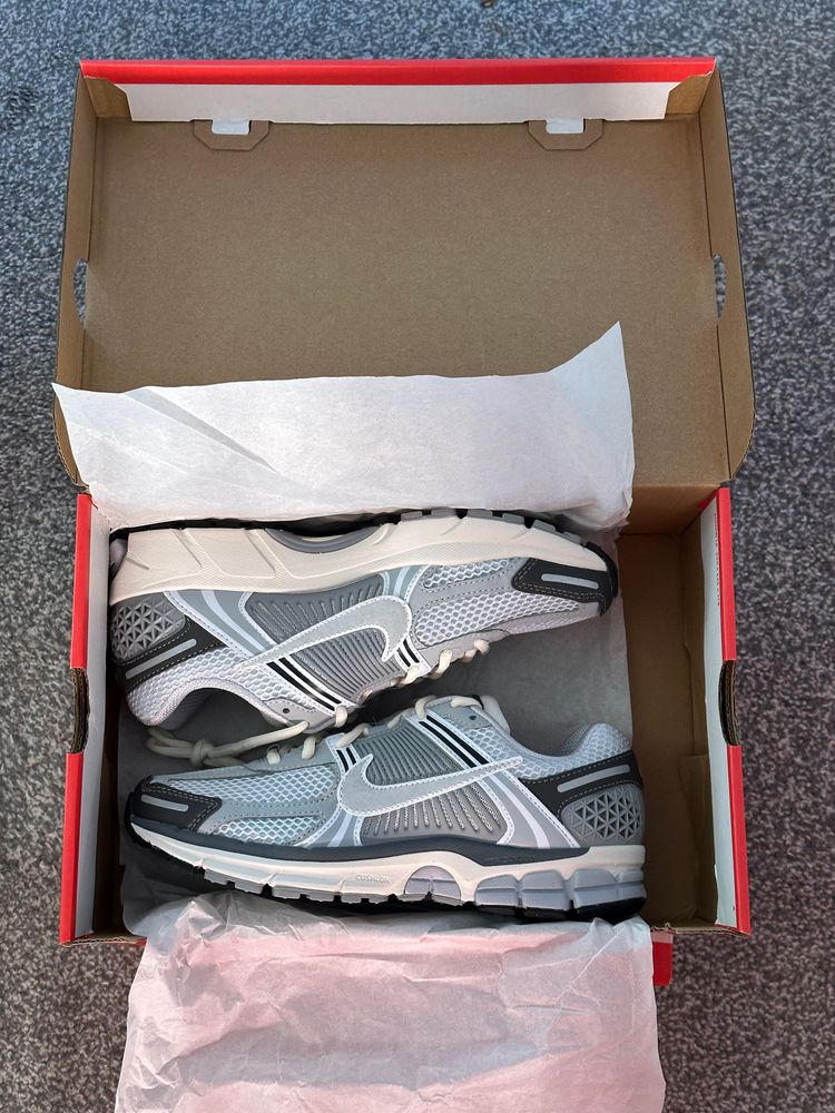 Nike Nike Air Vomero 5 Pure Platinum  product image