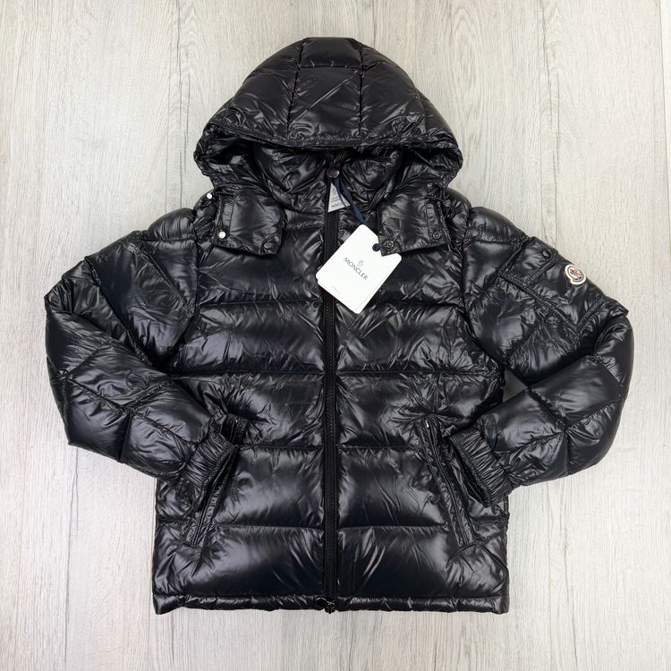 Moncler Men’s Black Maya Down Jacket obraz 4