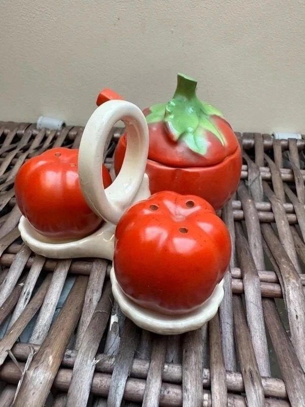 Ceramic Tomato-Shaped Condiment Set With Spoon image 2