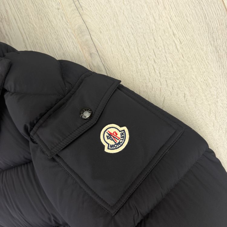Moncler Men’s Black Vezere Down Jacket - Size 4 image 3