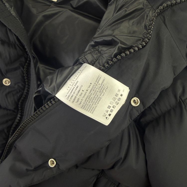 Moncler Men’s Black Vezere Down Jacket - Size 4 image 2