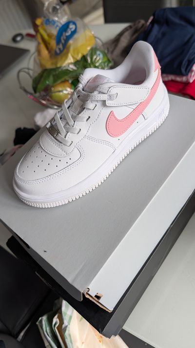 Nike Force 1 Low Easyon Kids Sneakers - UK 1.5 - Brand New Full Box - £90 rrp