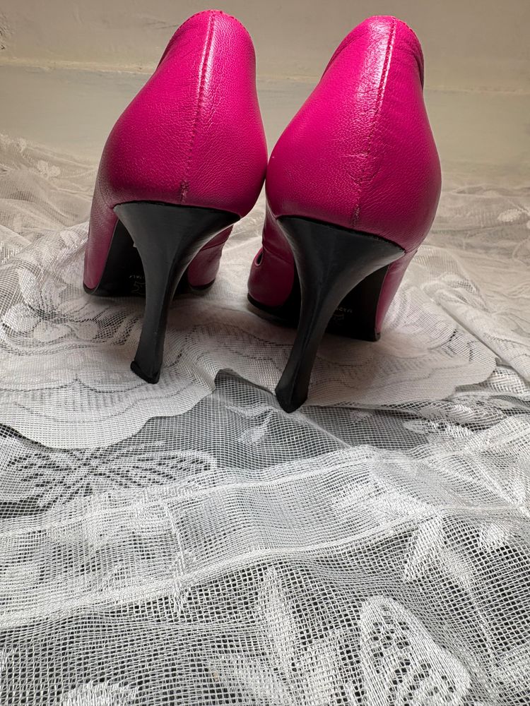 Vintage 90s/00s Pink Pointed-Toe High Heel Stilettos  4