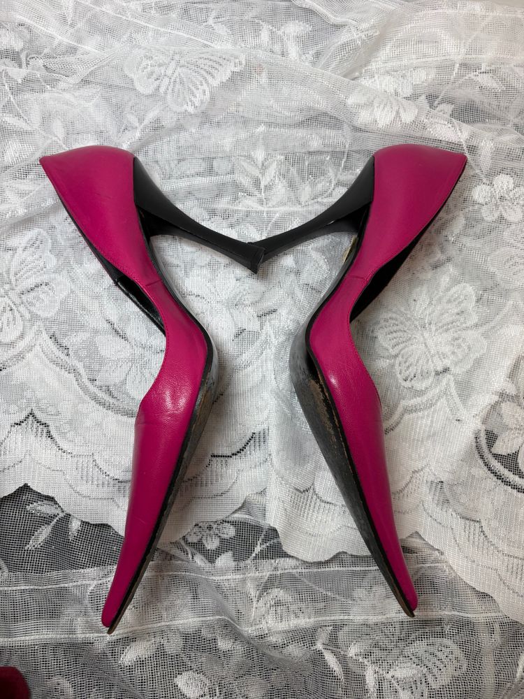 Vintage 90s/00s Pink Pointed-Toe High Heel Stilettos  2