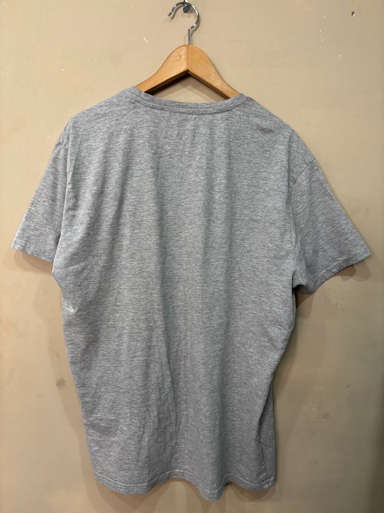 Nike Grey T-Shirt 4