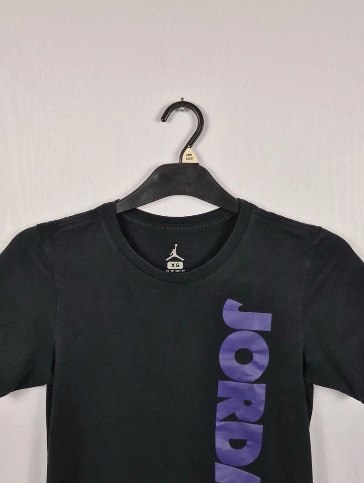 Air Jordan AJ11 Legacy T-Shirt Men’s XS Black Purple 72-10 Graphic Tee image 4