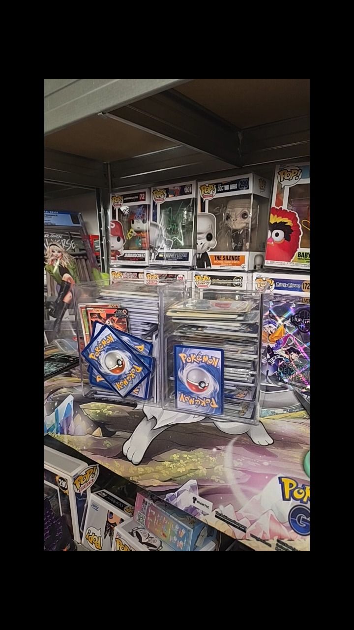 Pokémon Bulk Pokemon Cards, mainly BULK some shinies, English, Korean, Japanese and French product image