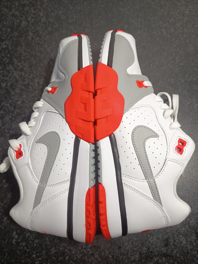 Nike Nike Cross Trainer Low Sneakers product image