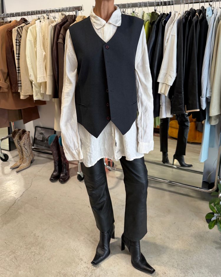 The Joyce vest image 2