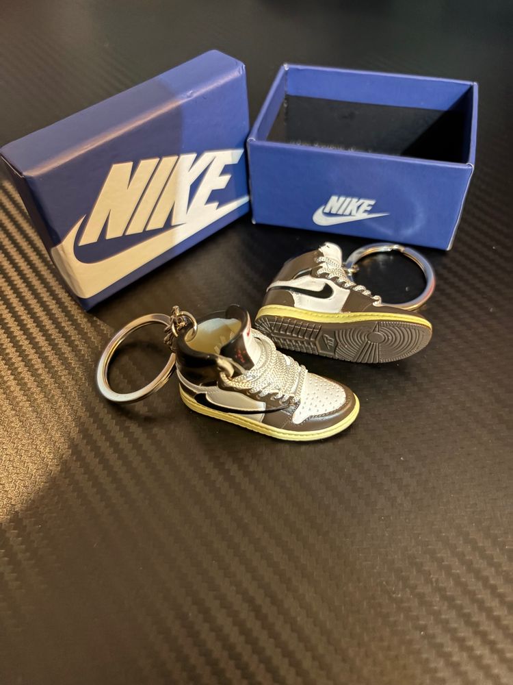 Nike Jordan’s Sneaker Keychains including pair and box image 1