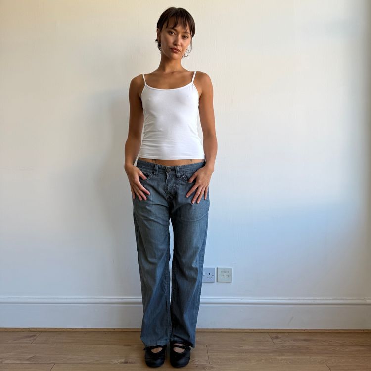 Levi’s cinch back star jeans - Size 30x32 image 10