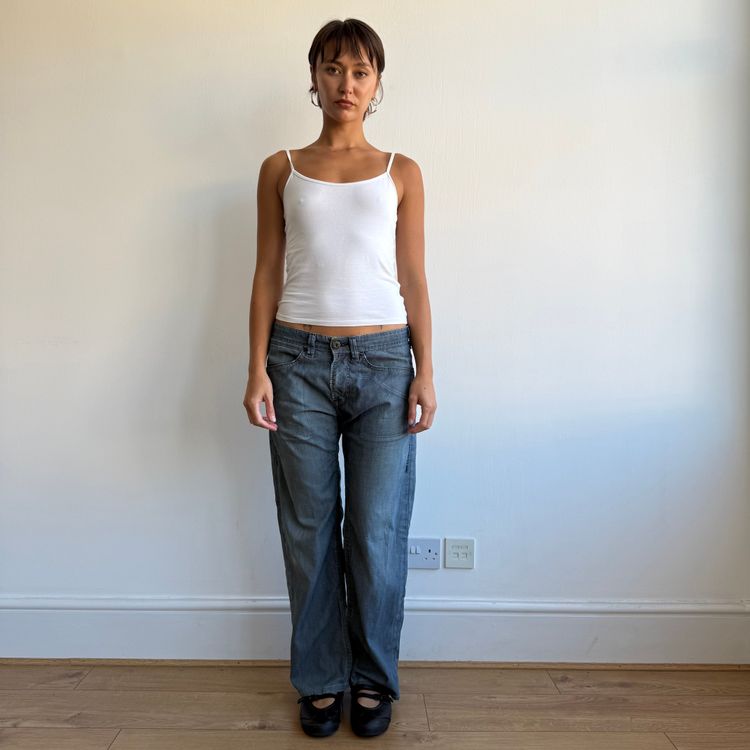 Levi’s cinch back star jeans - Size 30x32 image 5
