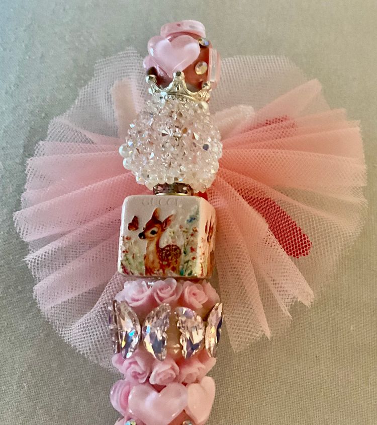 Adjourn Teahouse Decorative Beaded Pen With Tulle Embellishment product image