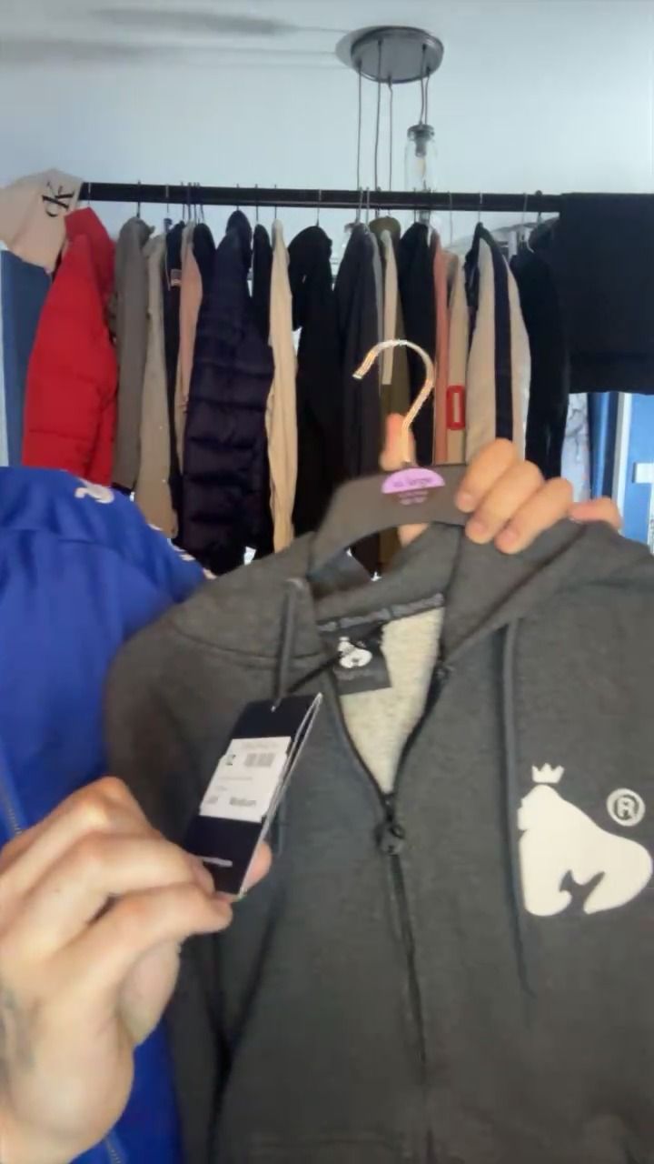 Other Money hoodie bnwt size med product image