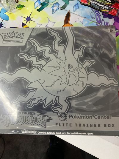 Pitch black pc Elite Trainer Box