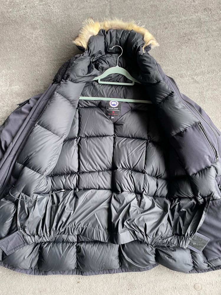 Canada Goose Expedition Parka – black 7