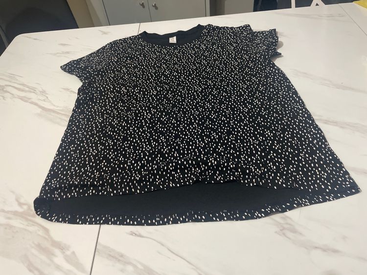 Piazza Italia Women'S Black And White Patterned Top