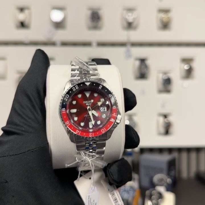 Seiko Seiko 5 Passion Red GMT product image