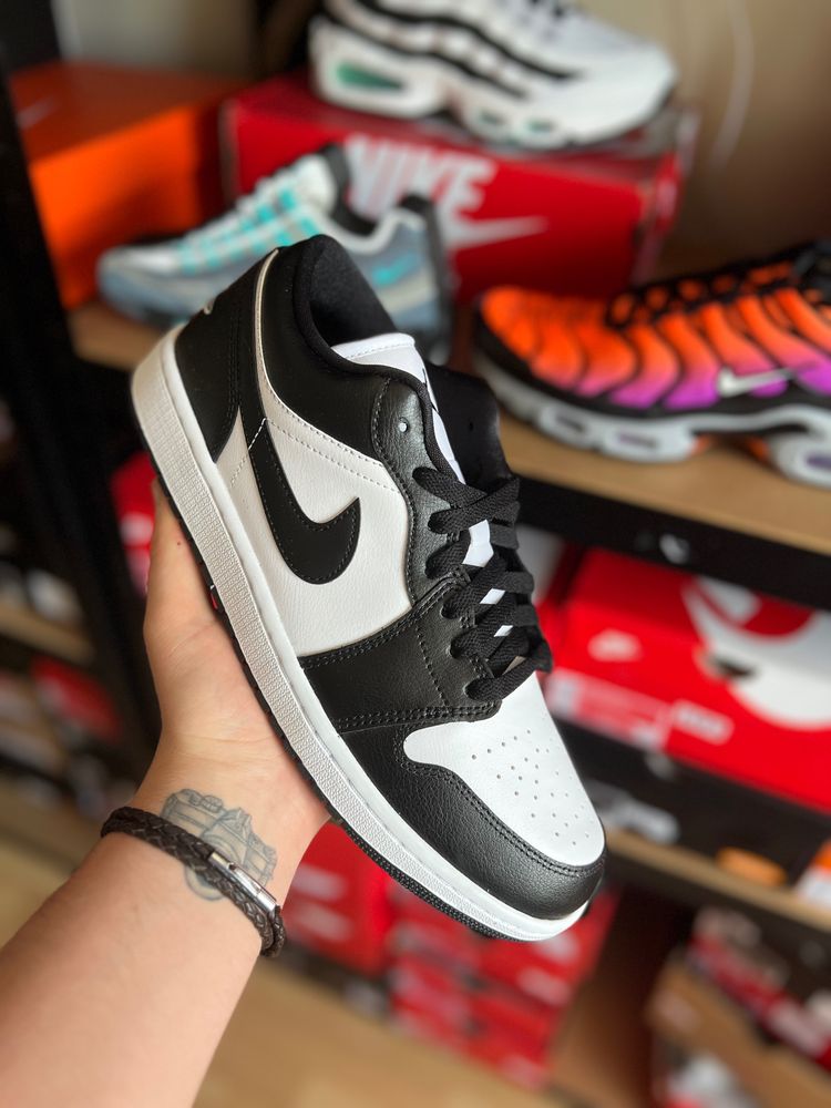 Jordan 1 Low ‘White/Black’